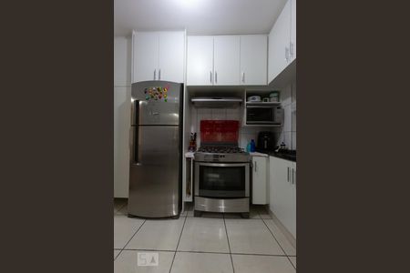 Apartamento à venda com 79m², 2 quartos e sem vagaCozinha