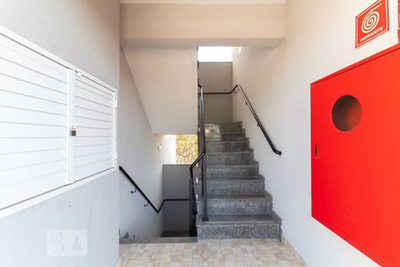 Apartamento para alugar com 32m², 1 quarto e sem vagaEscada