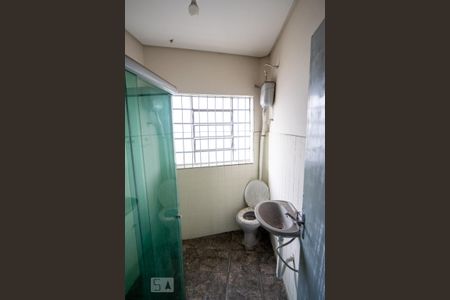 Casa para alugar com 150m², 2 quartos e 1 vaga Casa para alugar com 150m², 2 quartos e 1 vagaBanheiro
