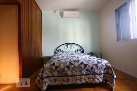 Suíte de casa à venda com 3 quartos, 170m² em Jardim Pinheiros, São Paulo
