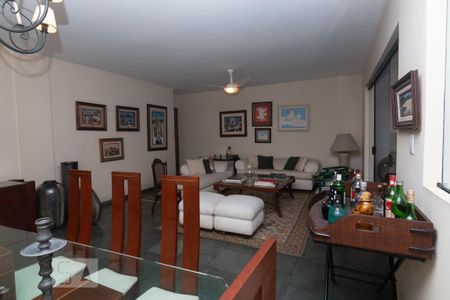 Apartamento à venda com 162m², 3 quartos e 2 vagasSala