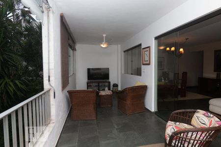 Apartamento à venda com 162m², 3 quartos e 2 vagasSala