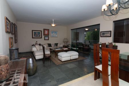 Apartamento à venda com 162m², 3 quartos e 2 vagasSala