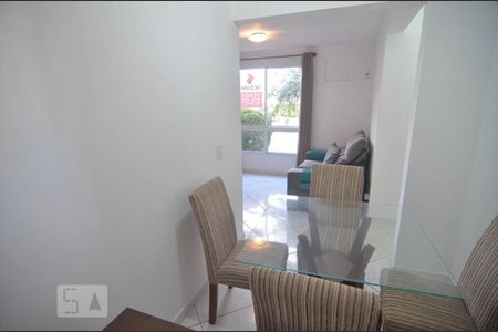 Apartamento à venda com 55m², 2 quartos e 1 vagaSala de jantar