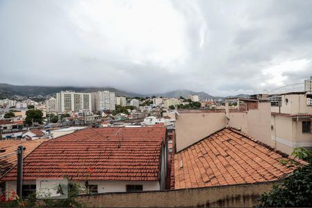 Vista Sala de apartamento para alugar com 2 quartos, 55m² em Todos Os Santos, Rio de Janeiro