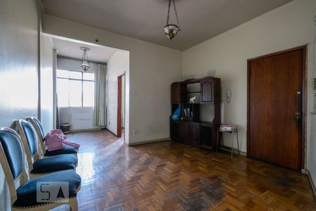 Sala de apartamento para alugar com 3 quartos, 109m² em Centro, Belo Horizonte