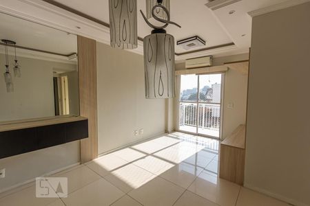 Sala de apartamento para alugar com 3 quartos, 66m² em Freguesia (jacarepaguá), Rio de Janeiro