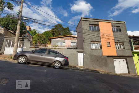 Apartamento para alugar com 80m², 2 quartos e sem vagaFachada