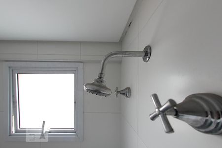 Apartamento para alugar com 63m², 2 quartos e 1 vagaBanheiro da suíte - chuveiro