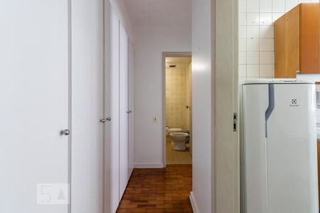 Armários Corredor de apartamento para alugar com 1 quarto, 65m² em Itaim Bibi, São Paulo