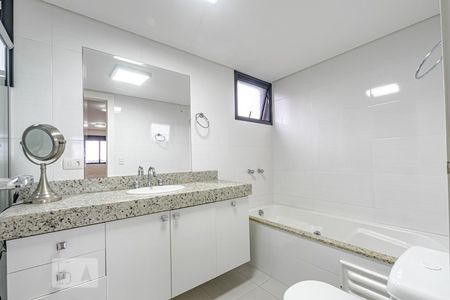 Apartamento para alugar com 140m², 3 quartos e 3 vagasBanheiro da Suíte 3
