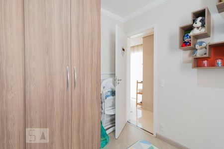 Quarto 2 de apartamento para alugar com 2 quartos, 56m² em Vila Caraguatá, São Paulo