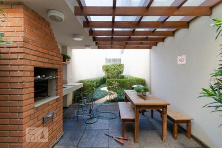 Apartamento à venda com 44m², 1 quarto e 1 vagaÁrea comum - Churrasqueira