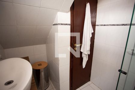 Casa à venda com 300m², 4 quartos e 3 vagasBanheiro 