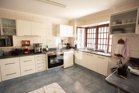 Casa à venda com 300m², 4 quartos e 3 vagasCozinha