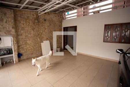 Casa à venda com 300m², 4 quartos e 3 vagasGaragem