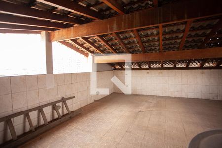 Casa à venda com 300m², 4 quartos e 3 vagasSótão 