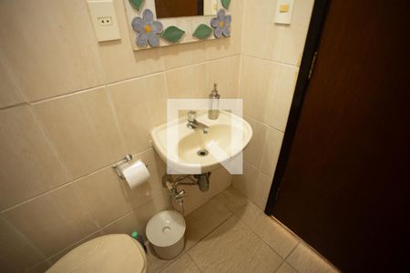 Casa à venda com 300m², 4 quartos e 3 vagasBanheiro 3