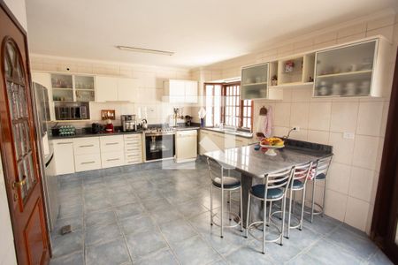 Casa à venda com 300m², 4 quartos e 3 vagasCozinha