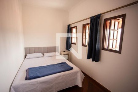 Casa à venda com 300m², 4 quartos e 3 vagasQuarto 1