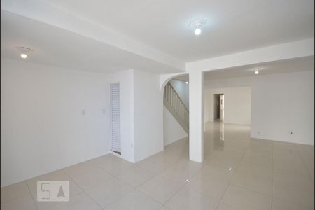 Sala de casa à venda com 4 quartos, 230m² em Vila Mariana, São Paulo