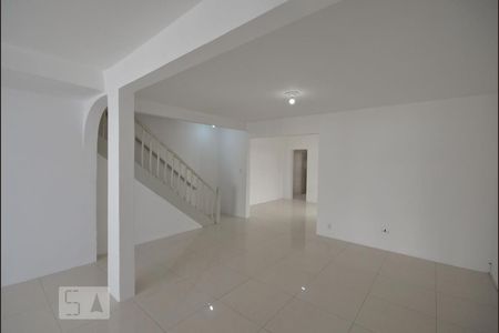 Sala de casa à venda com 5 quartos, 230m² em Vila Mariana, São Paulo