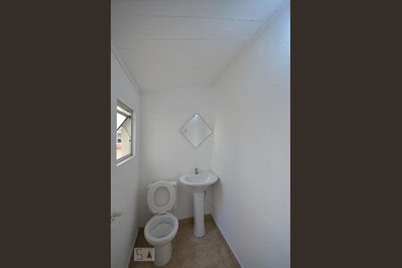 Casa à venda com 230m², 5 quartos e 3 vagas Casa à venda com 230m², 5 quartos e 3 vagasLavabo