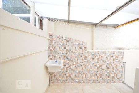 Casa à venda com 230m², 5 quartos e 3 vagas Casa à venda com 230m², 5 quartos e 3 vagasArea de Serviço