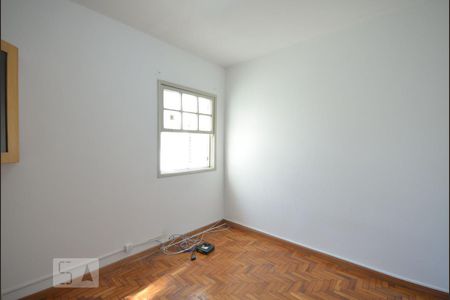 Casa à venda com 230m², 5 quartos e 3 vagas Casa à venda com 230m², 5 quartos e 3 vagasQuarto 2