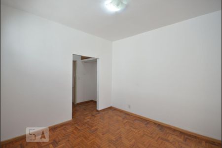 Casa à venda com 230m², 5 quartos e 3 vagas Casa à venda com 230m², 5 quartos e 3 vagasQuarto 3