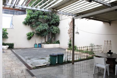 Casa à venda com 500m², 5 quartos e 5 vagasQuintal