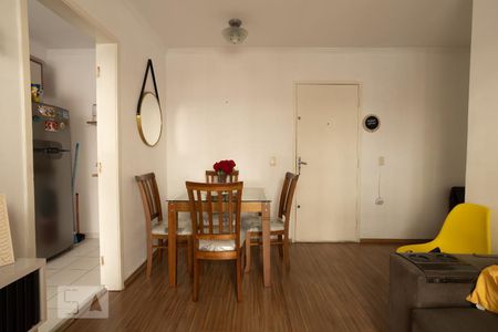Sala de apartamento à venda com 2 quartos, 58m² em Vila Carrao, São Paulo
