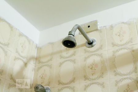 Casa à venda com 450m², 4 quartos e 3 vagas Casa à venda com 450m², 4 quartos e 3 vagasBanheiro Suíte 1 - Chuveiro