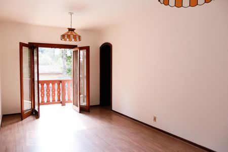 Casa à venda com 450m², 4 quartos e 3 vagas Casa à venda com 450m², 4 quartos e 3 vagasQuarto 2 - Suíte