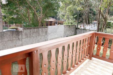 Casa à venda com 450m², 4 quartos e 3 vagas Casa à venda com 450m², 4 quartos e 3 vagasVaranda Suíte 2