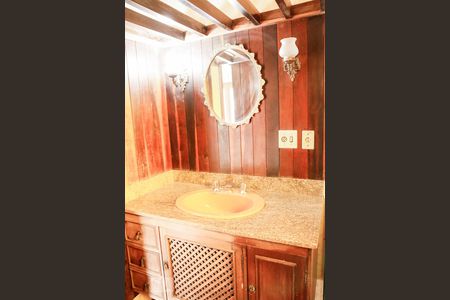 Casa à venda com 450m², 4 quartos e 3 vagas Casa à venda com 450m², 4 quartos e 3 vagasBanheiro Suíte 3