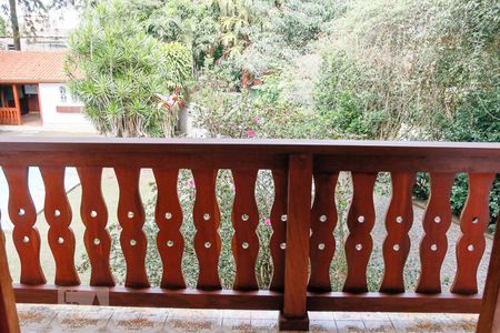 Casa à venda com 450m², 4 quartos e 3 vagas Casa à venda com 450m², 4 quartos e 3 vagasVaranda Súte 1