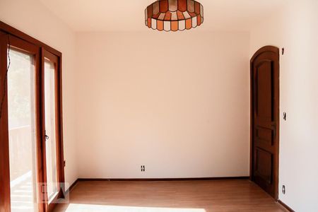 Casa à venda com 450m², 4 quartos e 3 vagas Casa à venda com 450m², 4 quartos e 3 vagasQuarto 3 - Suíte