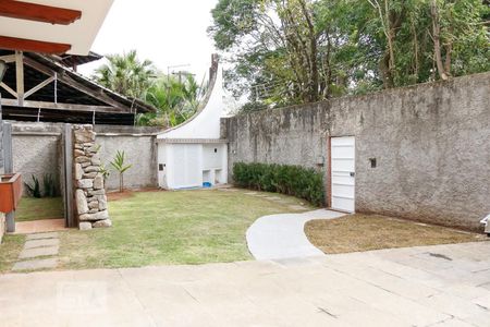 Casa à venda com 450m², 4 quartos e 3 vagas Casa à venda com 450m², 4 quartos e 3 vagasJardim
