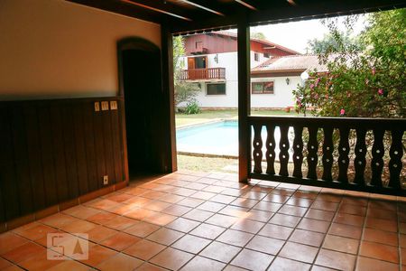 Casa à venda com 450m², 4 quartos e 3 vagas Casa à venda com 450m², 4 quartos e 3 vagasSalão de Jogos