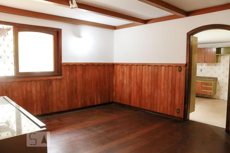 Casa à venda com 450m², 4 quartos e 3 vagas Casa à venda com 450m², 4 quartos e 3 vagasSala de Jantar