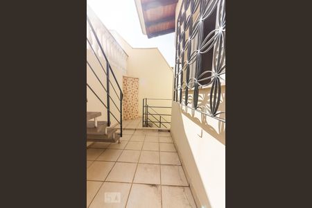 Casa à venda com 218m², 3 quartos e 4 vagasCorredor