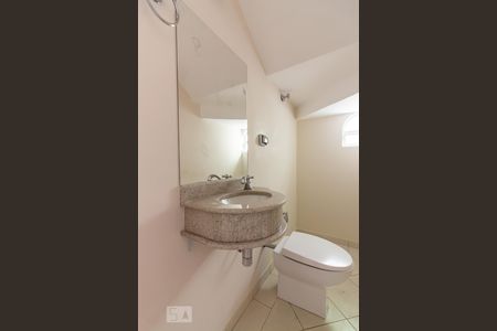 Casa à venda com 218m², 3 quartos e 4 vagasLavabo