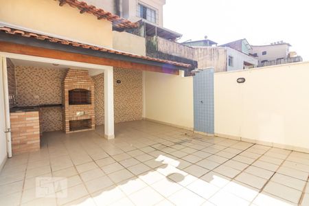 Casa à venda com 218m², 3 quartos e 4 vagasVaranda gourmet 