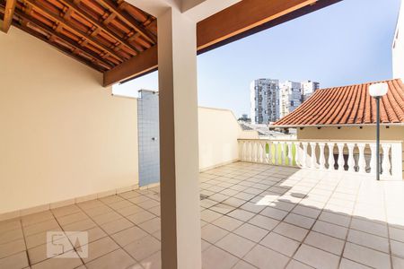 Casa à venda com 218m², 3 quartos e 4 vagasVaranda gourmet 