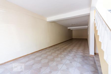 Casa à venda com 218m², 3 quartos e 4 vagasGaragem