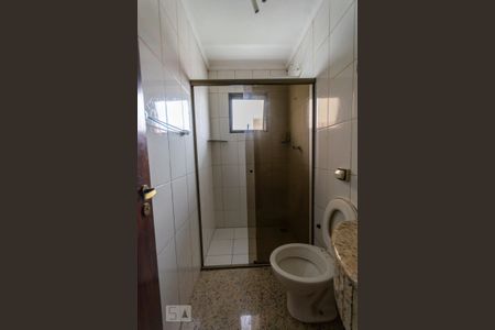 Casa de condomínio à venda com 138m², 3 quartos e 2 vagas Casa de condomínio à venda com 138m², 3 quartos e 2 vagasBanheiro