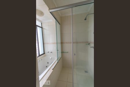 Casa de condomínio à venda com 138m², 3 quartos e 2 vagas Casa de condomínio à venda com 138m², 3 quartos e 2 vagasBanheiro da Suíte