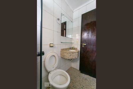 Casa de condomínio à venda com 138m², 3 quartos e 2 vagas Casa de condomínio à venda com 138m², 3 quartos e 2 vagasBanheiro