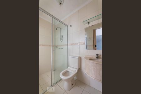 Casa de condomínio à venda com 138m², 3 quartos e 2 vagas Casa de condomínio à venda com 138m², 3 quartos e 2 vagasBanheiro da Suíte